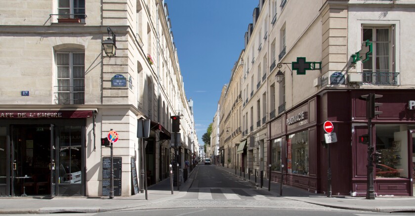 rue-du-bac-et-rue-de-verneuil-75007-dr.jpg