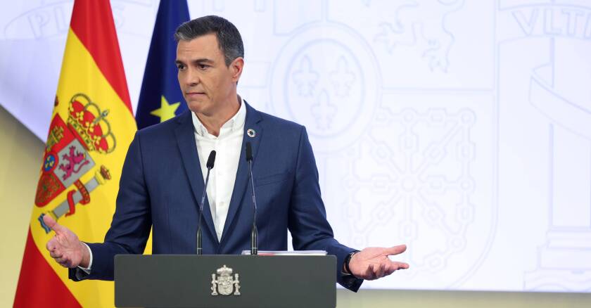 Espagne Pas De Cravate Pedro Sanchez Prone A Sa Maniere La Sobriete Energetique L Opinion Espagne Pas De Cravate Pedro Sanchez Prone A Sa Maniere La Sobriete Energetique L Opinion