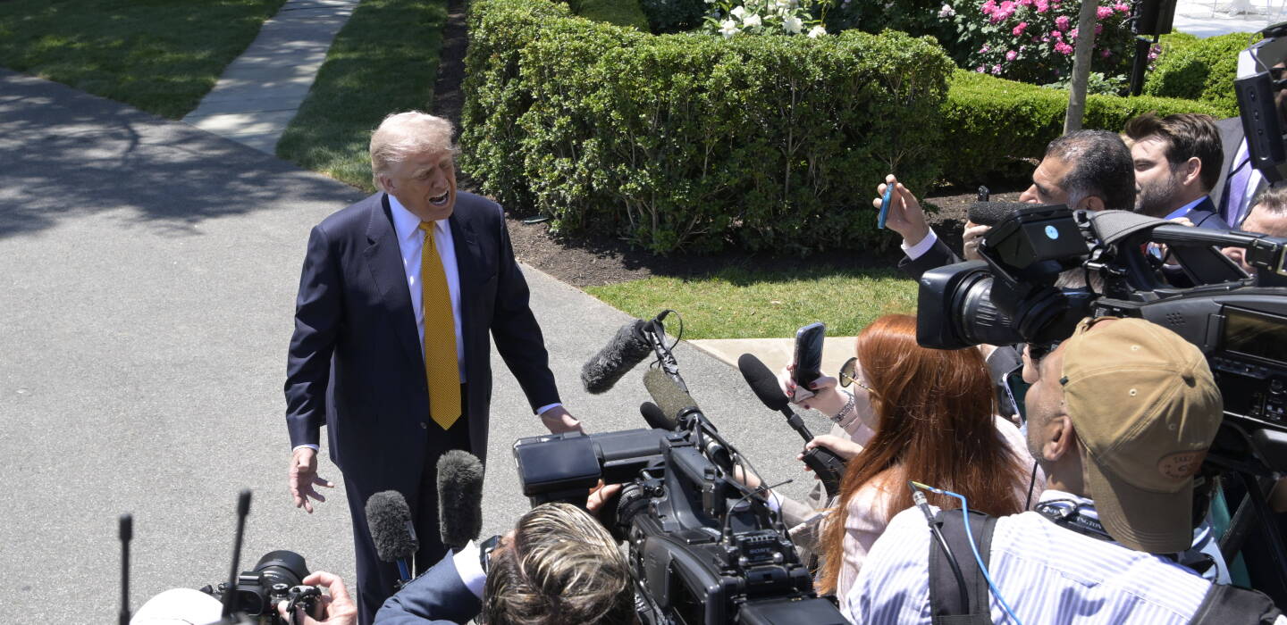 Accusés de relayer des « fake news », trois grands médias américains bannis de la Maison Blanche