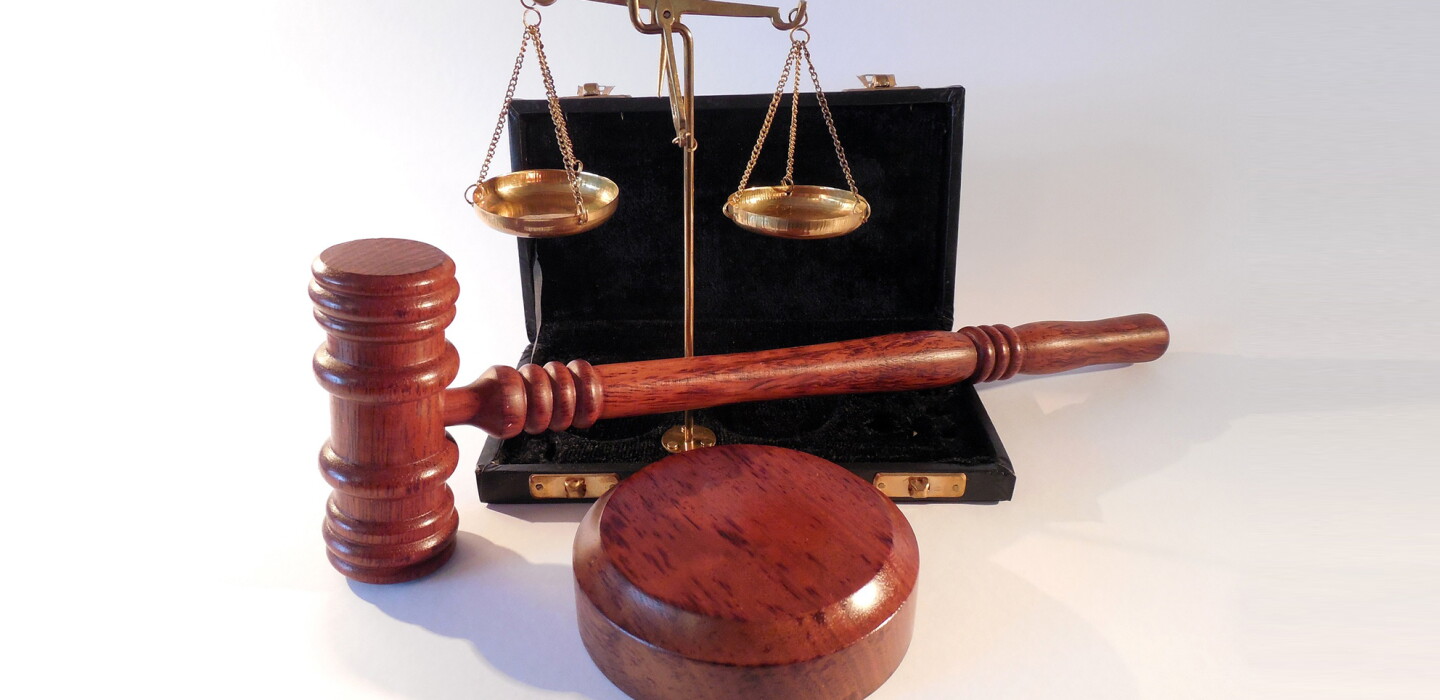 Condamne L’AMF condamne Parrot et ses dirigeants pour information fausse ou ...