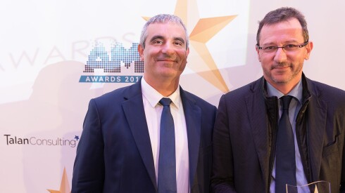 AWARDS - 04
