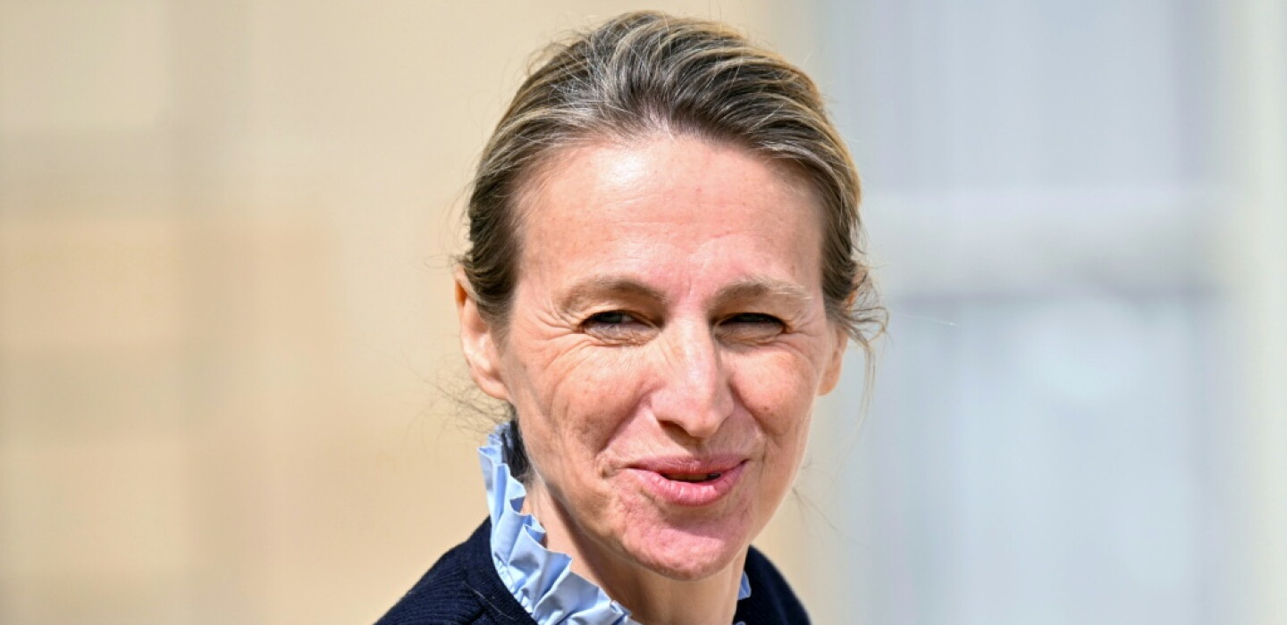 Protection sociale : la ministre du Travail pointe « une anomalie ...