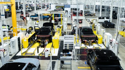 usine rivian, constructeur automobile, véhicules électriques