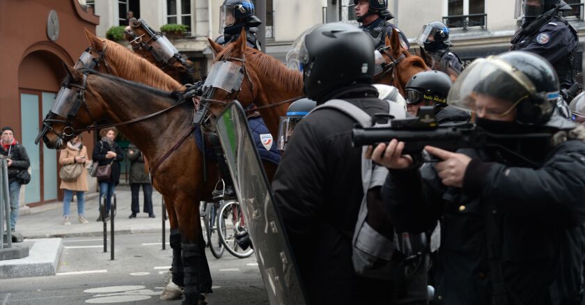 paris-gilets-jaunes-maintien-de-ordre.jpg