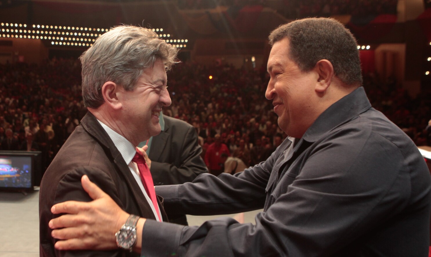 Mélenchon, la «source d'inspiration» Chavez et le trop «caricaturé» Castro - l'Opinion