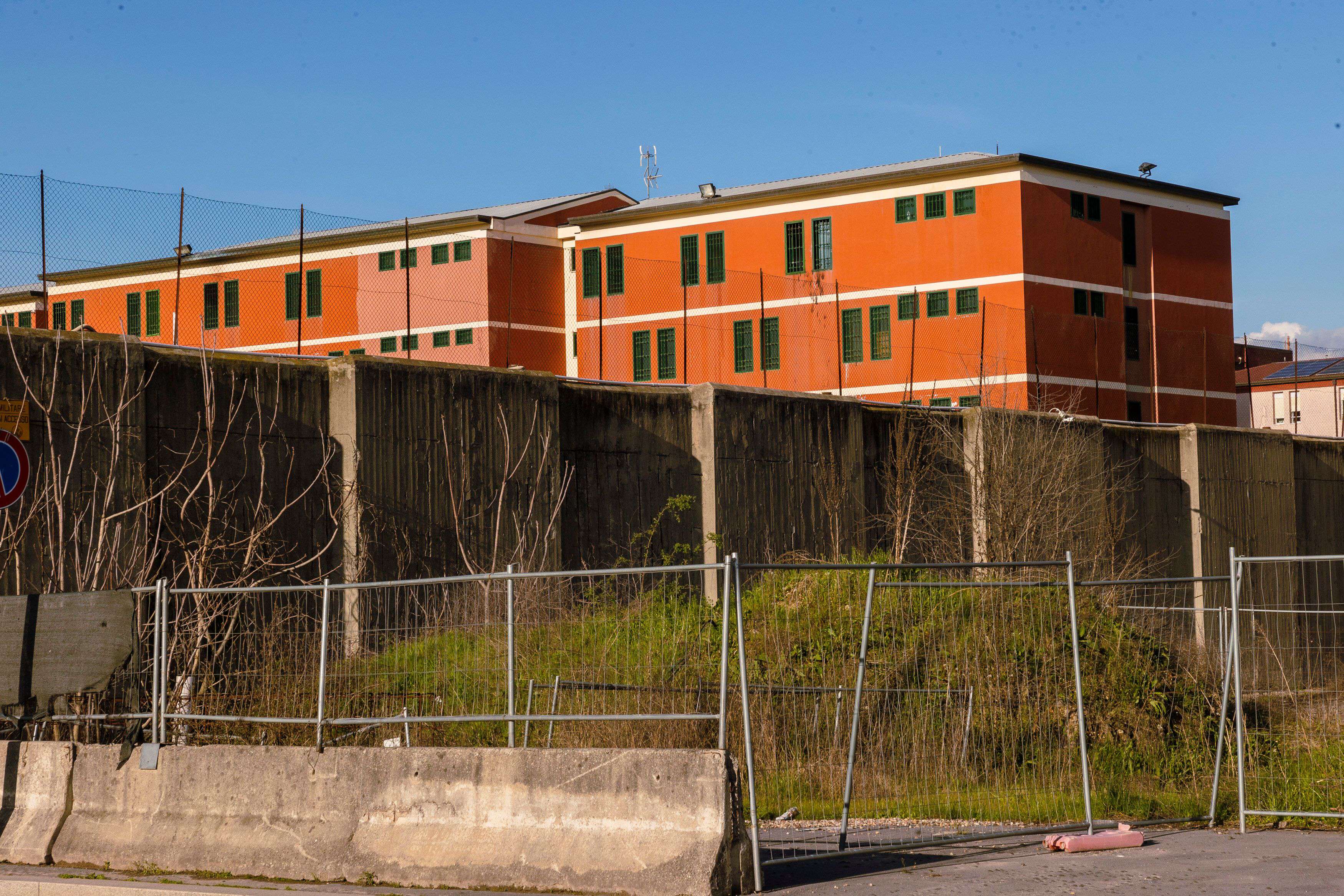 Italie : comment la politique pénale de Giorgia Meloni aggrave la situation dans les prisons