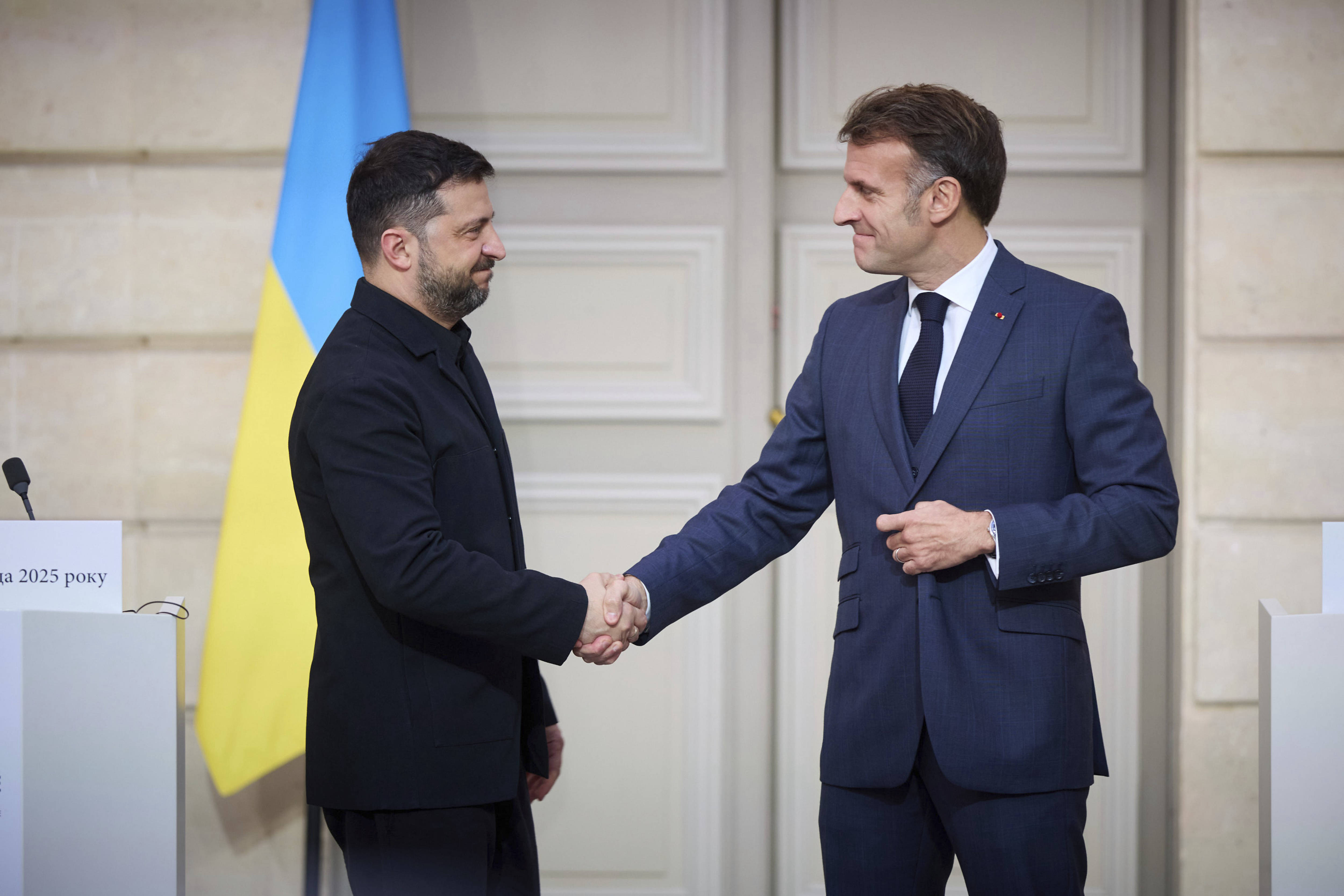 Ukraine : Emmanuel Macron face au piège américain