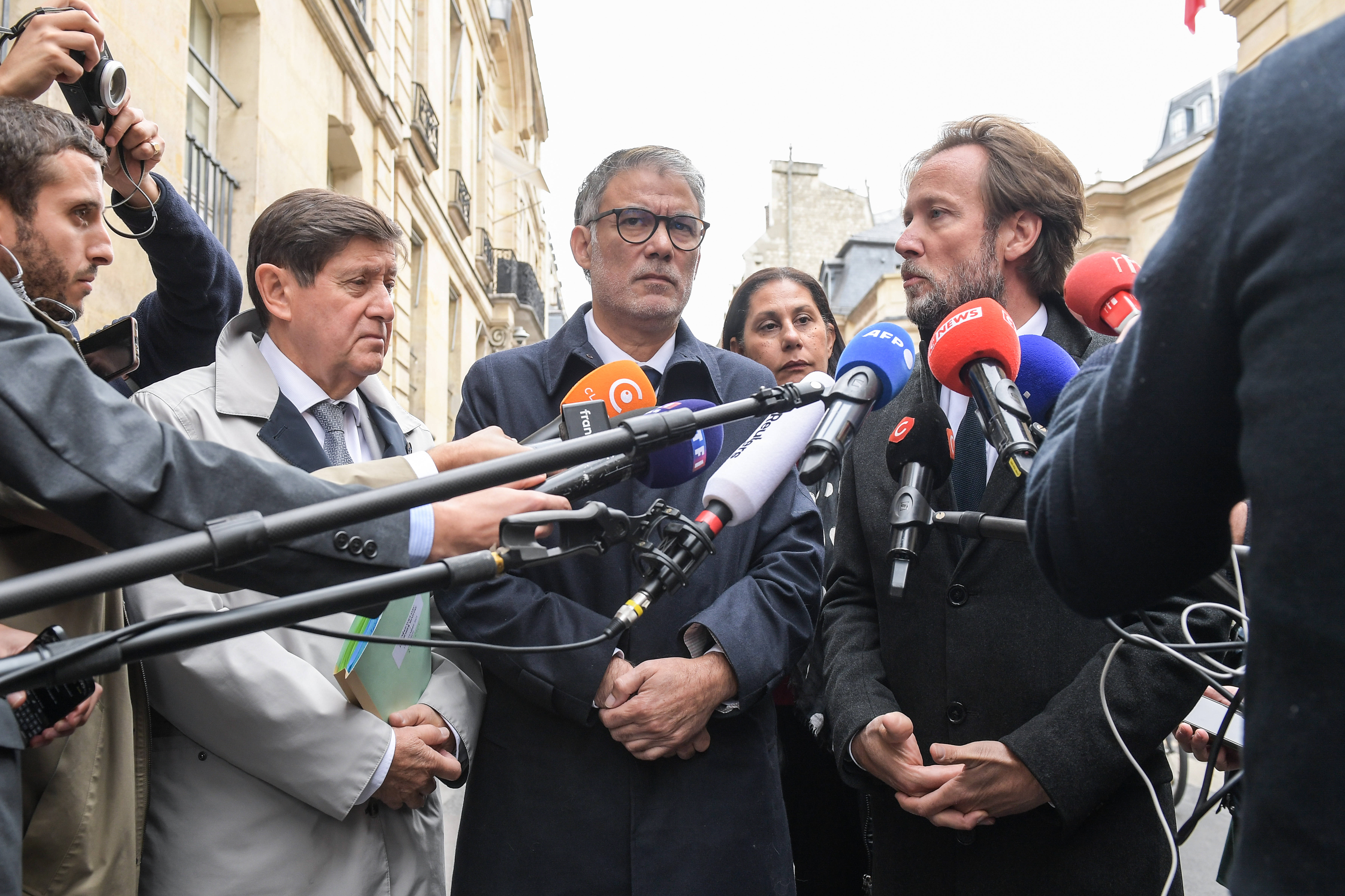 A Matignon, les socialistes peaufinent le budget de la Sécurité sociale avec Lecornu